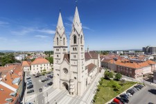 Der Wiener Neustädter Dom (c) Wiener Alpen, Franz Zwickl
